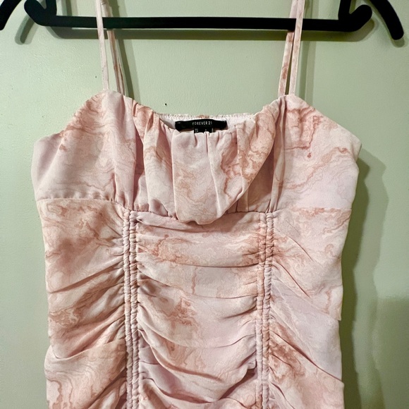 Forever 21 little pink dress - Picture 3 of 5